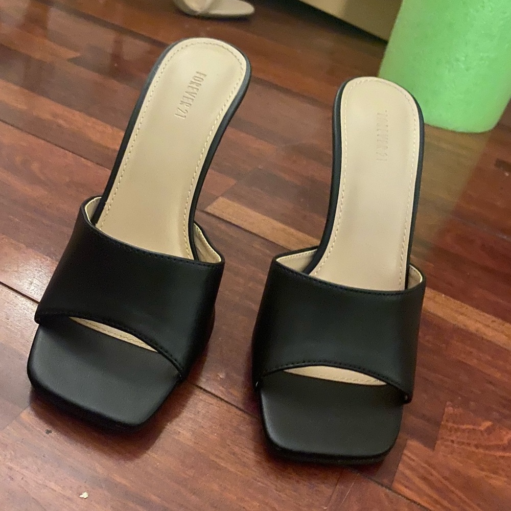 Forever 21 square toe heels, size 7, runs narrow